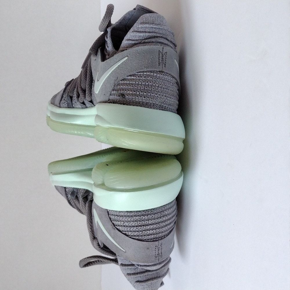 Nike KD 10Cool Grey Igloo GS 7.5 - Picture 5 of 9